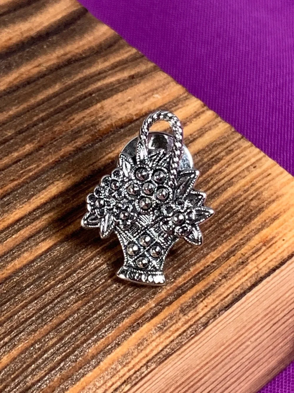 Vintage AVON Flower Basket Pin Brooch Silver Tone Marcasite